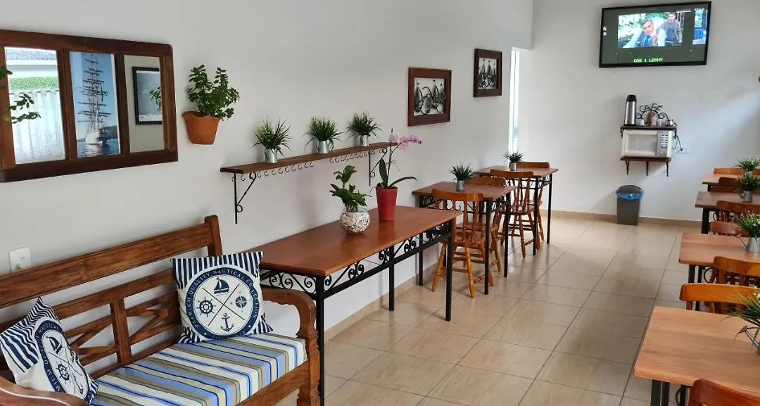 Hotel Veleiro-1