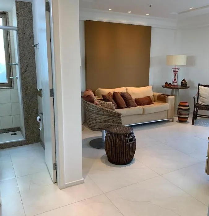 Flat Barra Da Tijuca C-1