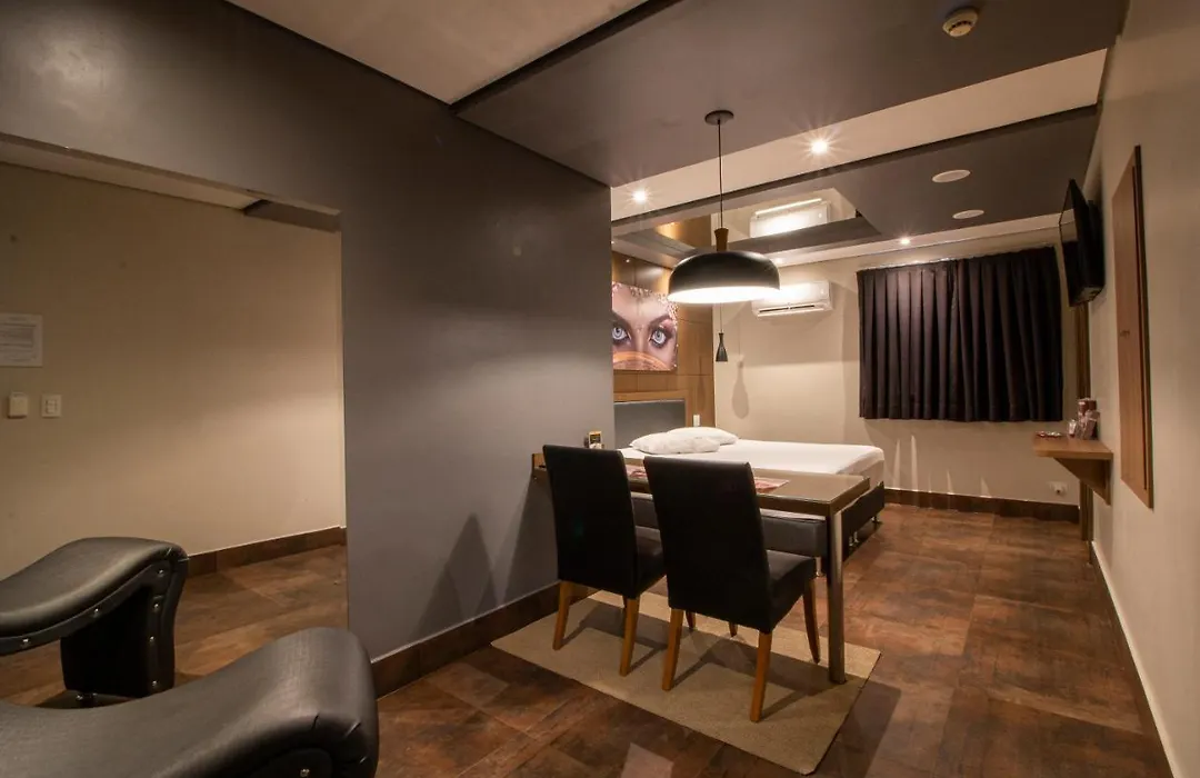 Opium Motel (Adults Only)-1