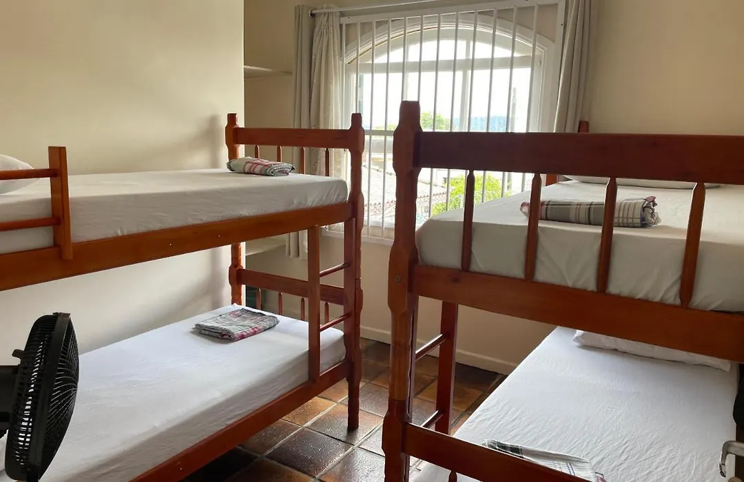 Sunset Hostel Guarujá-1