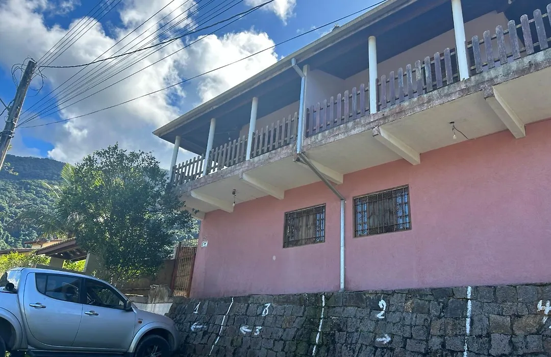Sobrado E Casa Em Ubatuba-1