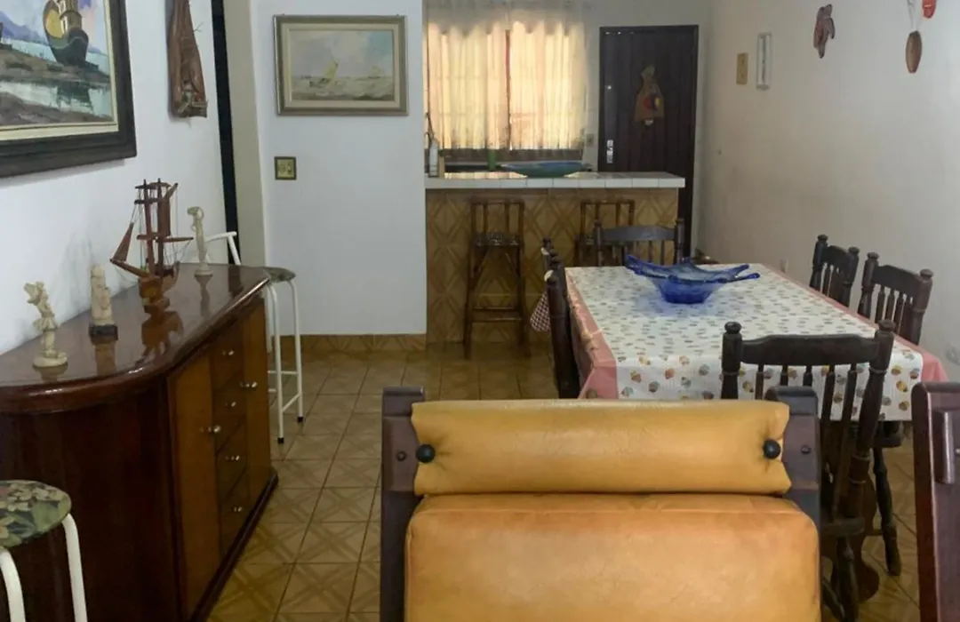 Casa com Piscina Itanhaem-1