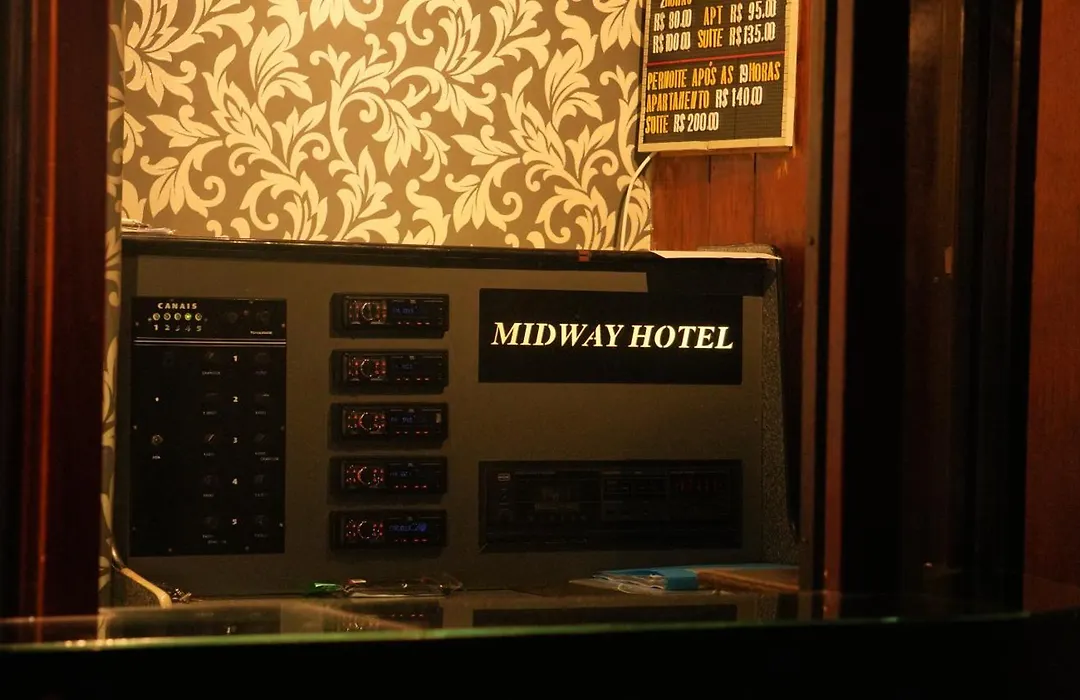 Midway Hotel (Adults Only)-1