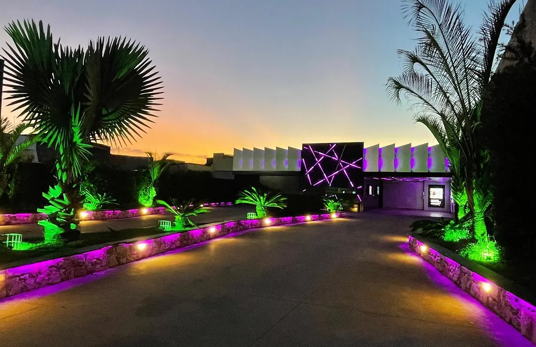 Luzes Motel-1