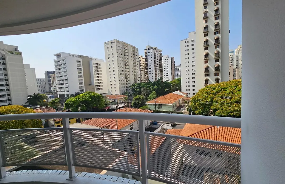 Flat Em Moema-1