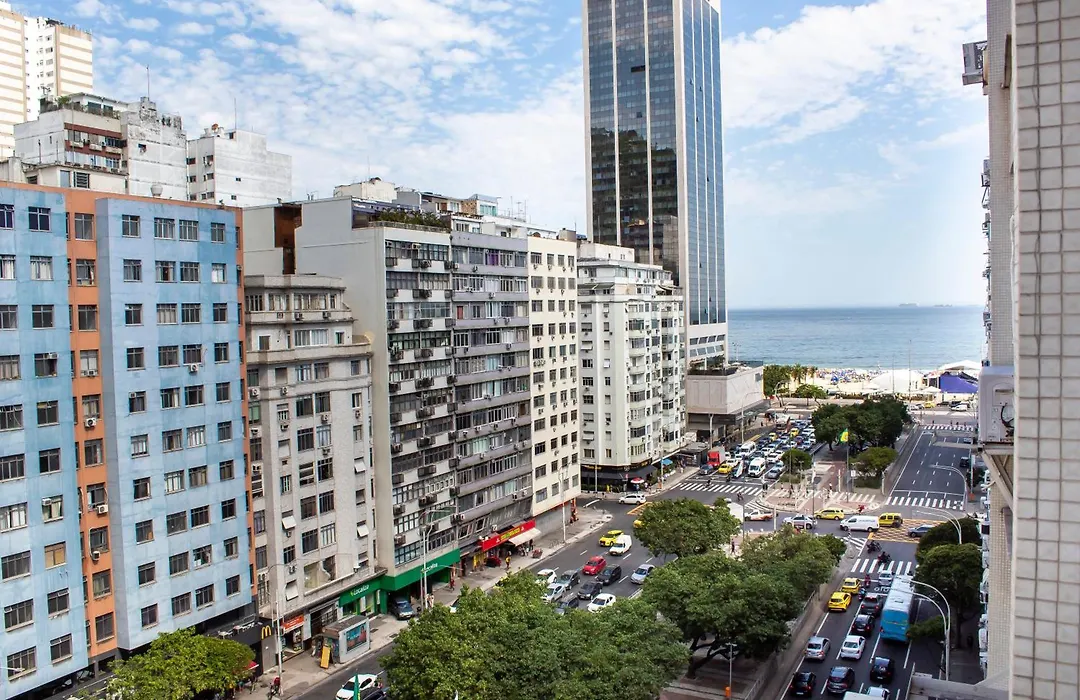 Apartamento Completo Na Praia De Copacabana 02 Quartos Com Vista Lateral Mar Em Andar Alto, Ar, Wifi , Netflix, Pauloangerami Rmvc18-1