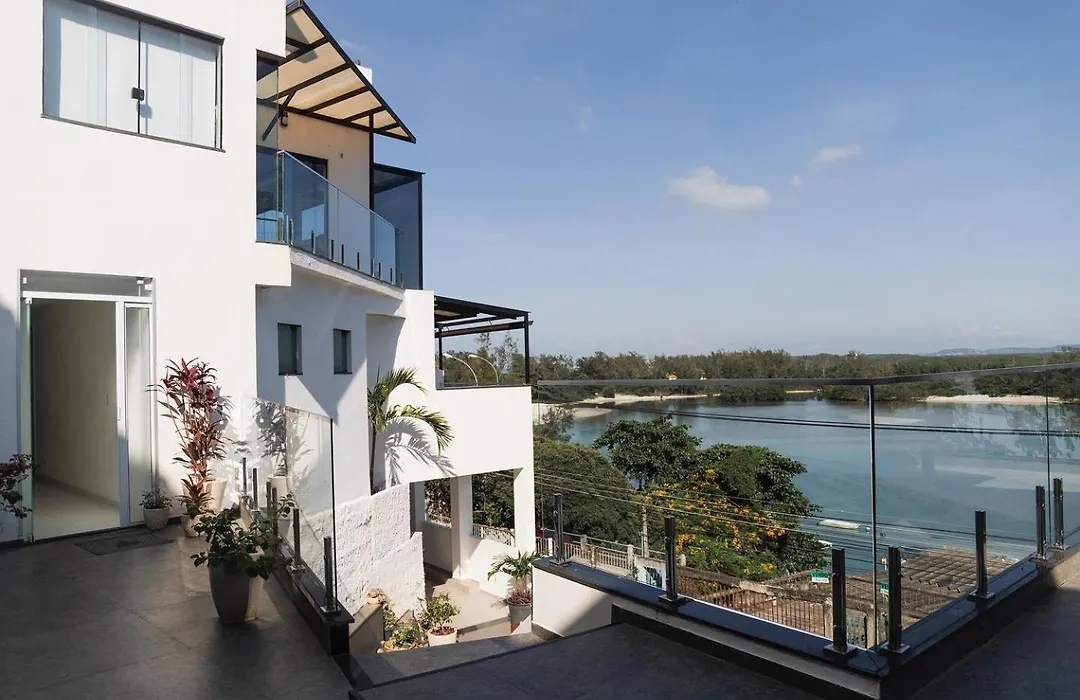 Suites Luxo Marambaia- Epic House-1