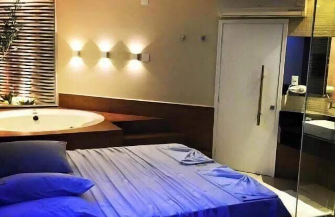 Dinys Motel (Adults Only)-1