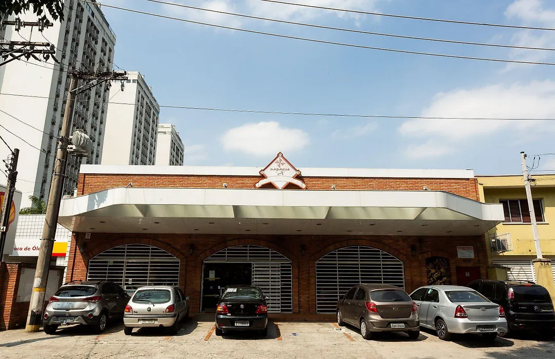 Apartamento Com Quintal Em Alto De Pinheiros-1