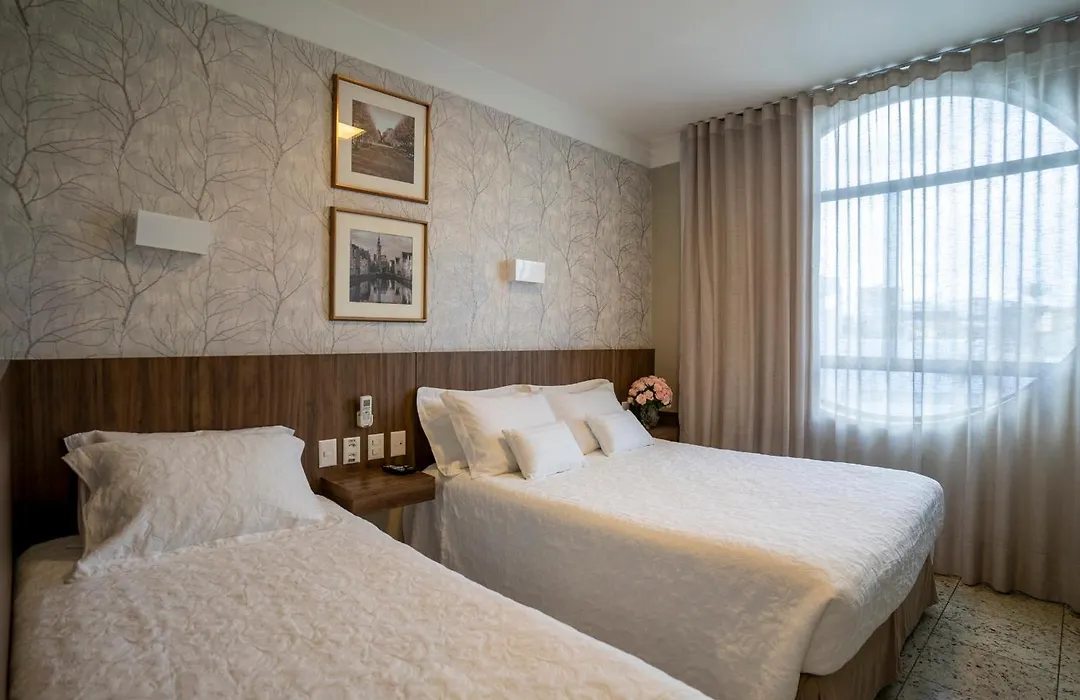 Nohotel Premium Americana-1