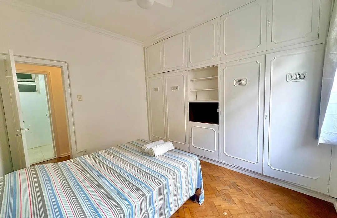 Apartamento Completo Ao Lado Da Praia De Copacabana, 2 Quartos , 2 Banheiros, Andar Alto , Enorme, Ar Cond, ,Wifi, Tv Smart, Pauloangerami Nsc109-1
