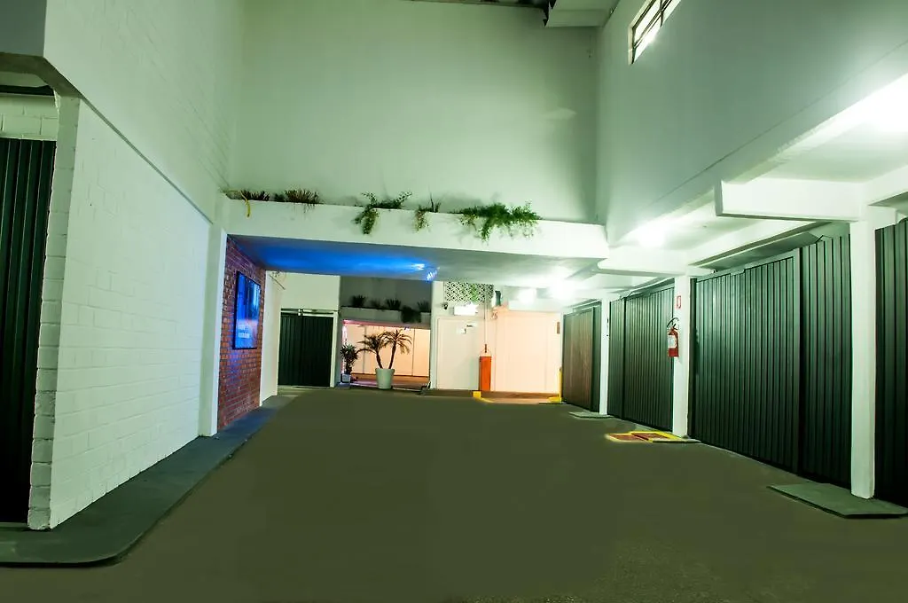 Flash Motel (Adults Only)-1