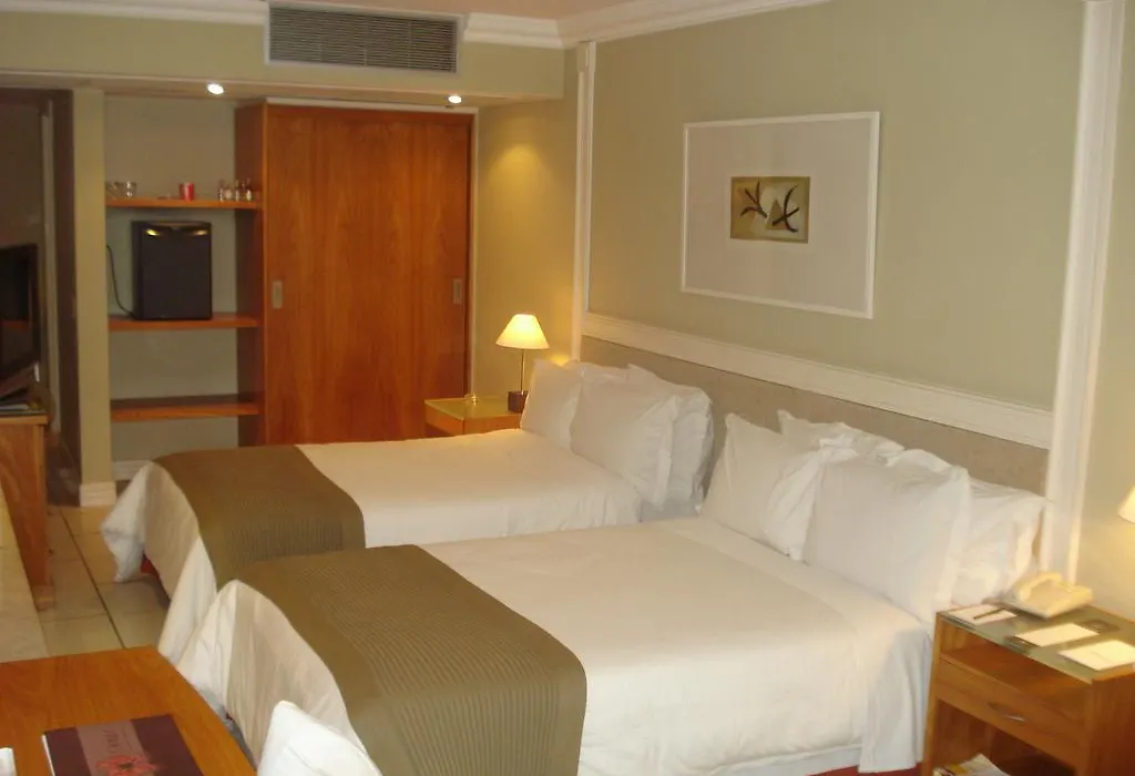 Golden Tulip Ipanema Plaza-1