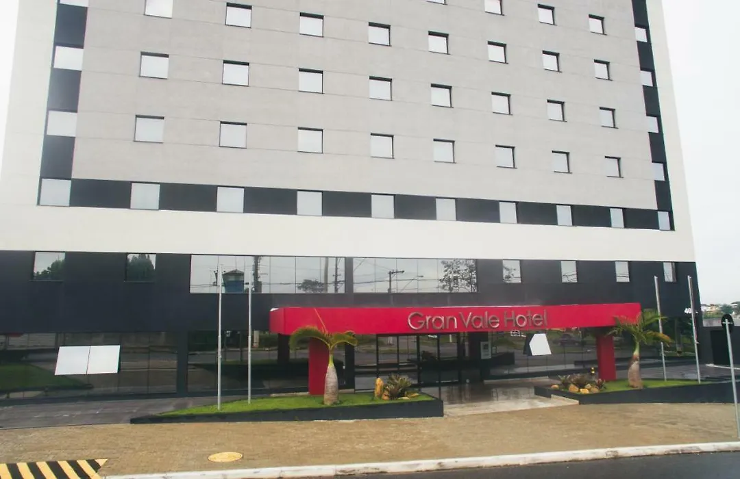 Summit Suites Hotel Cacapava-1
