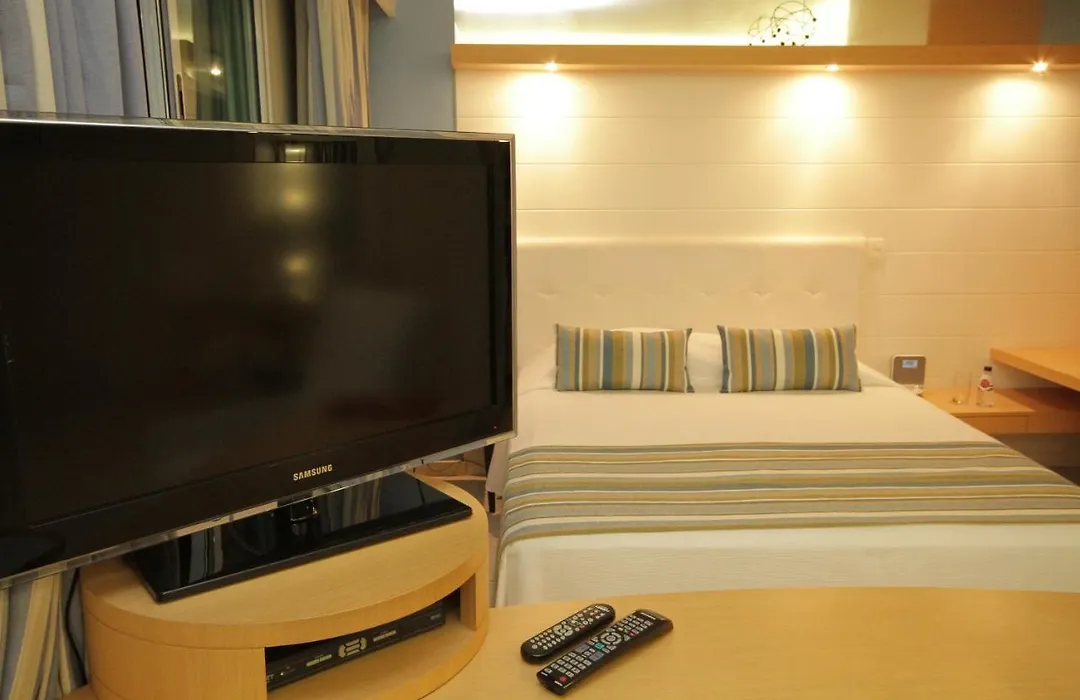 Promenade Paradiso All Suites-1