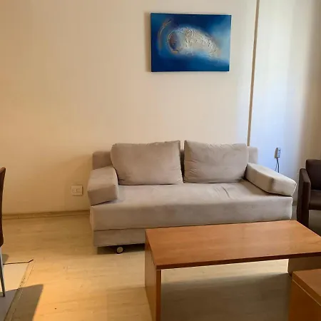 Residencial Com Servicos 45 Metros Decorado Com Sala, Suite E Cozinha, Vista Parcial Do Mar, Na Quadra Da Praia De Copacabana-2