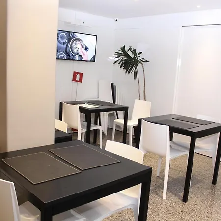 Hotel Alpha-2