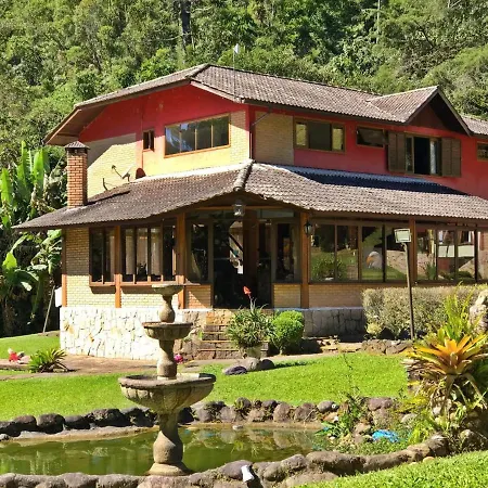 Um Lugar De Mato Verde-2