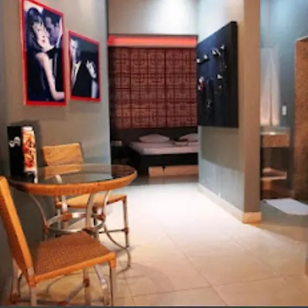 Motel Copacabana Cafe 1-3