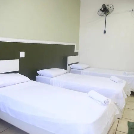 Hotel e Alojamento Jurubatuba-2