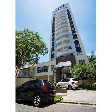 The Palace Tv No Quarto Limpeza Diaria Uh902-3