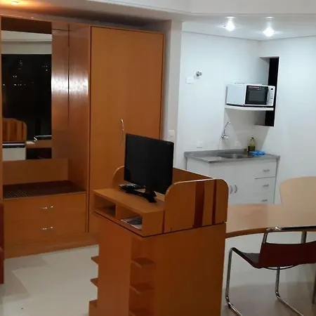 Flat Com Sacada - Regiao Ibirapuera Proximo Varios Hospitais E Unifesp-2