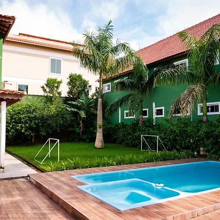 Casa familiar com piscina Penedo RJ-3
