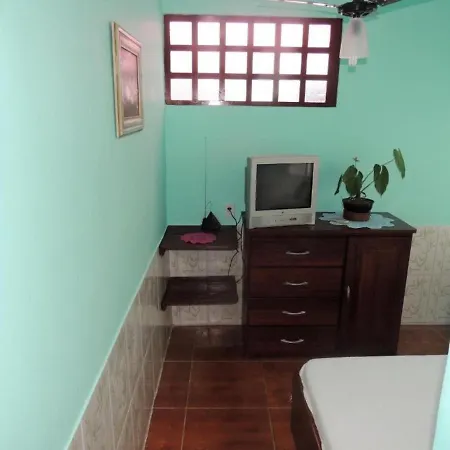 Suíte 5 com piscina e wi-fi em Caraguatatuba-2