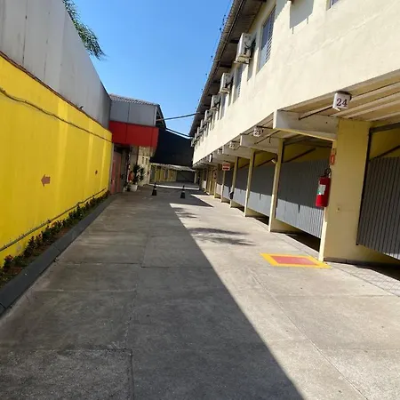 Motel 2000-2