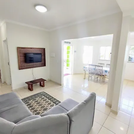 casa com piscina-3