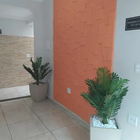 Pousada Quarto com tv,ar,frigobar,wifi e garagem-3