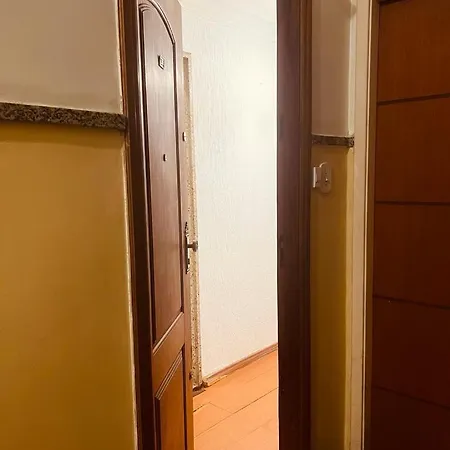 Excelente Ap Quarto E Sala Aceito 5 Pessoas Posto 6 Copa Ao Lado Da Delegacia 13 Dp-3