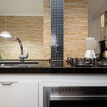 Apartamento Decorado Em Copacabana | Sf 184/604-2