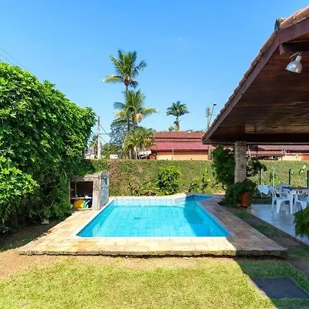 Bh4 - Bh4: Casa Com Piscina Ao Lado Da Praia Grande-3