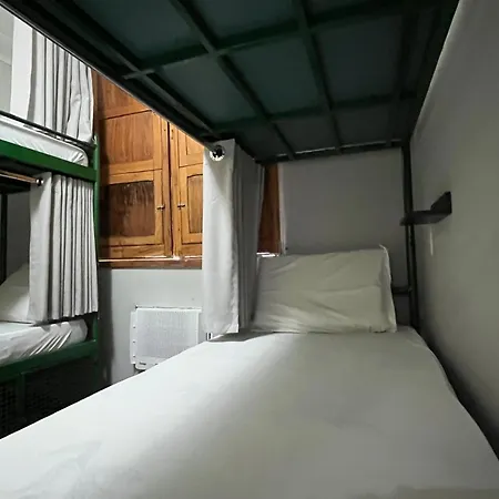 Br Hostel-3