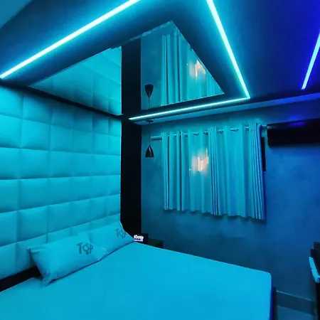 Top Motel-3