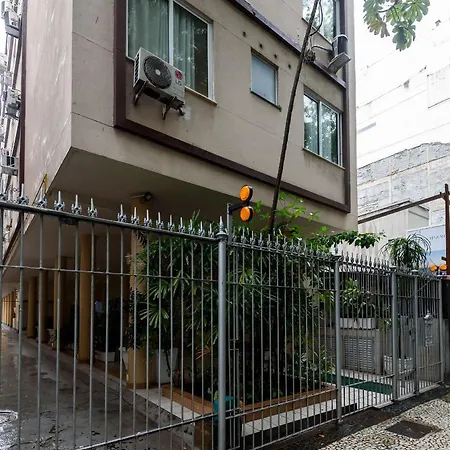 Studio Na Quadra Da Praia De Ipanema | Pm 269/407-2