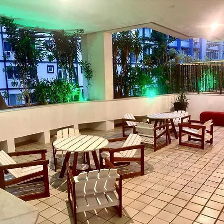 Suíte independente apart hotel plaza Elysees 202B-2