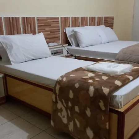 Hotel Moderno-2