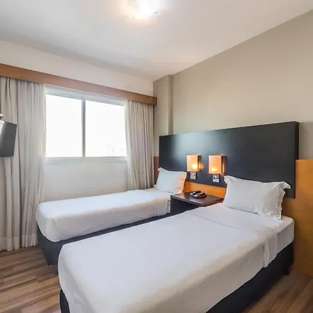 Paraiso Suites By Charlie-3