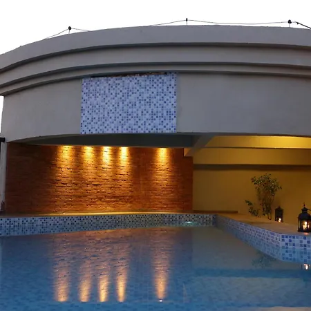 Oasis Plaza Hotel-3