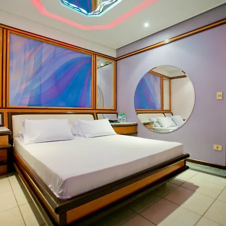 Rivieras Motel (Adults Only)-3