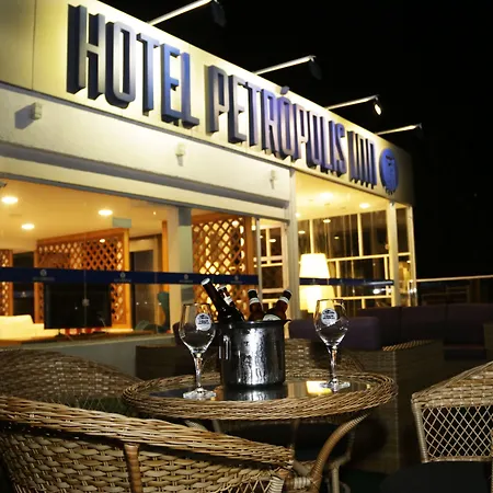 Hotel Petropolis Inn-3