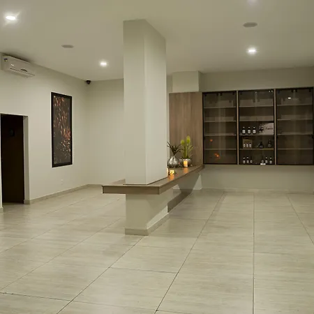 Tryp By Wyndham Varginha Cafe Royal-2