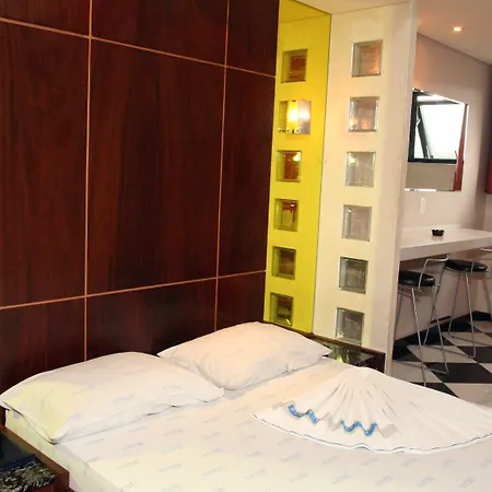 Platinum Hotel-2