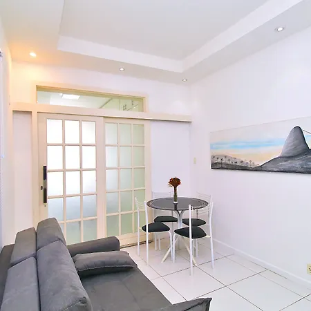 Studio Na Avenida Atlantica De Frente Para A Praia-3