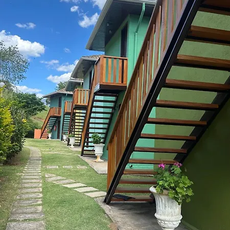 Chalés Montanha Pousada-2