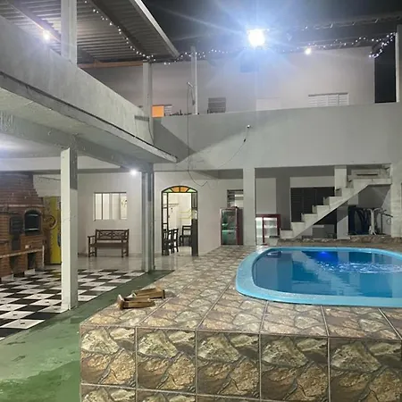 Otima Casa Com Piscina Em Praia Grande-2