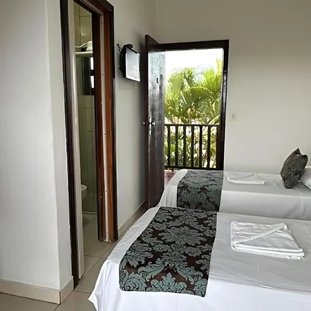 Golfinho Plaza Hotel-3