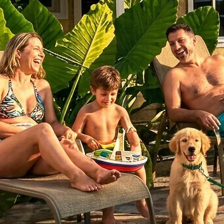 Hotel Pousada Iracemar, 60m da Praia da Enseada, Piscina Aquecida ao Ar Livre para Relaxar em Qualquer Estação, Café da Manhã, Estacionamento, Recepção 24h, Aproveite o Mar, Passeios e Atividades Náuticas a 100 metros-3